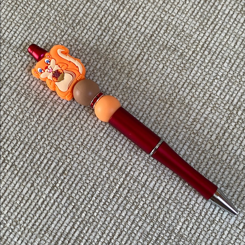 Squirrel 🐿️ Pen - Picture 2 of 4